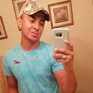 Meet your Posher, Adriel